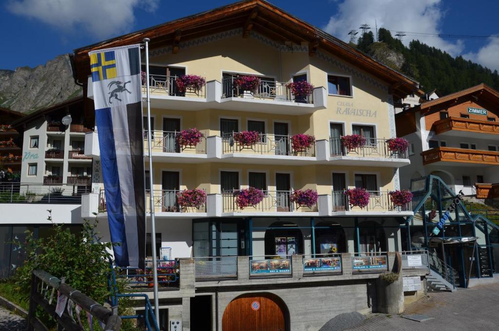 Chasa Ravaischa Apartment Самнаун Стая снимка